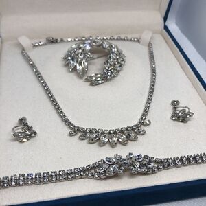 💛 Vintage Sherman Complete Set